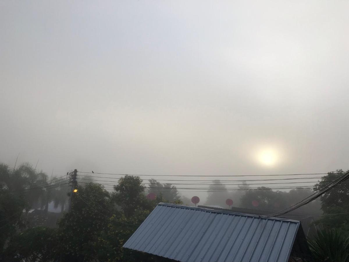 Baan Rai Pray Rung Kaeng Krachan Ban Tha Ling Lom Екстериор снимка